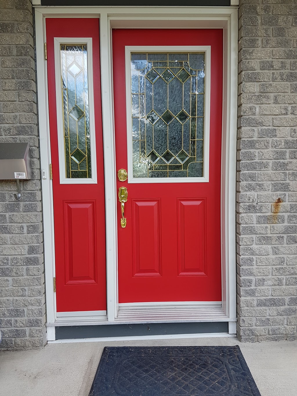 Brilliant Colours Professional Painters | 74 Abbeydale Crescent, Winnipeg, MB R3Y 0B2, Canada | Phone: (204) 292-9048