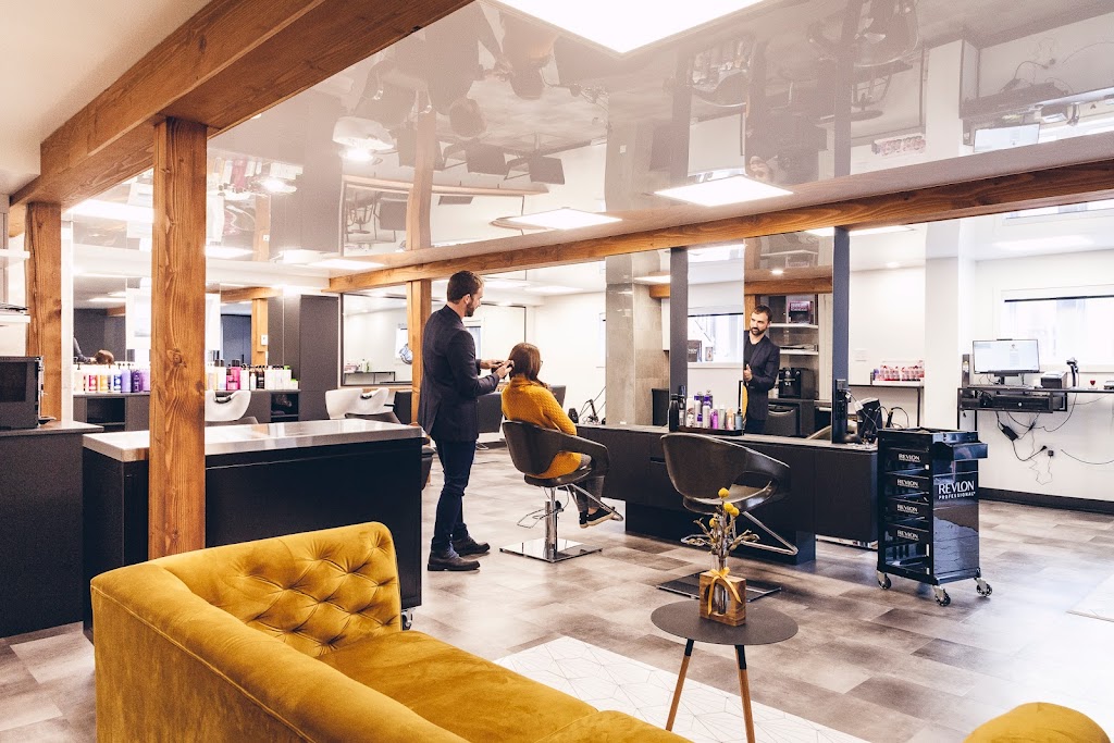 Le salon r | 6 b Chem. du Roy E, Saint-Jean-Port-Joli, QC G0R 3G0, Canada | Phone: (418) 358-0644