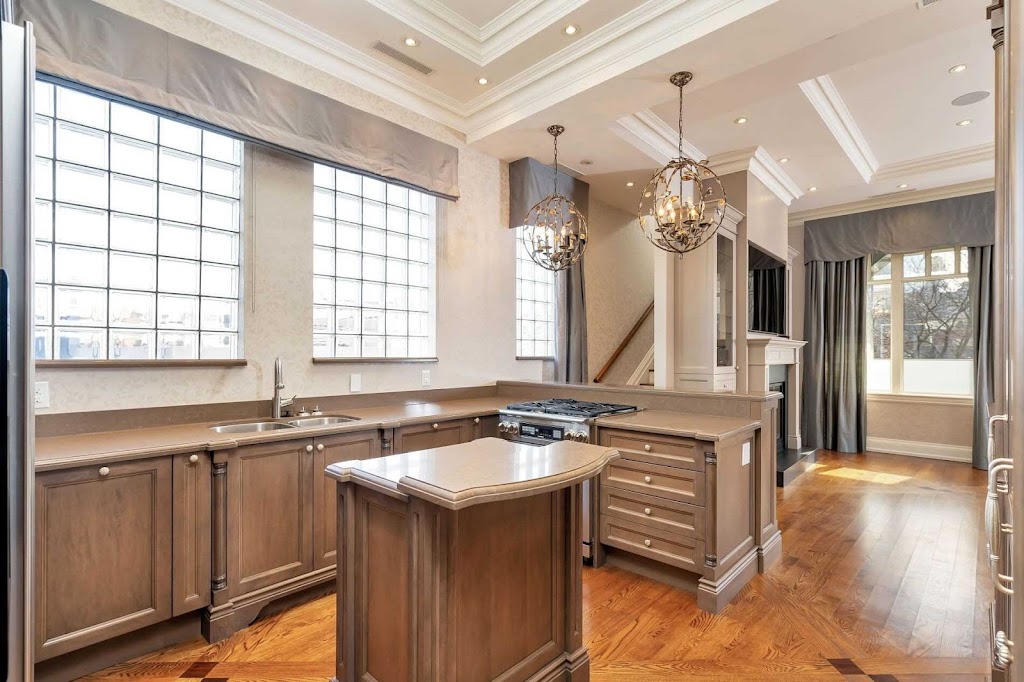 Milano Painting | 7 Wild Cherry Ln, Thornhill, ON L3T 3T3, Canada | Phone: (416) 737-2545