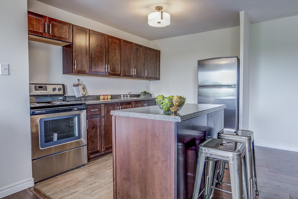 Capri Apartments | 20 Bradmon Dr, St. Catharines, ON L2M 3S5, Canada | Phone: (905) 937-5231