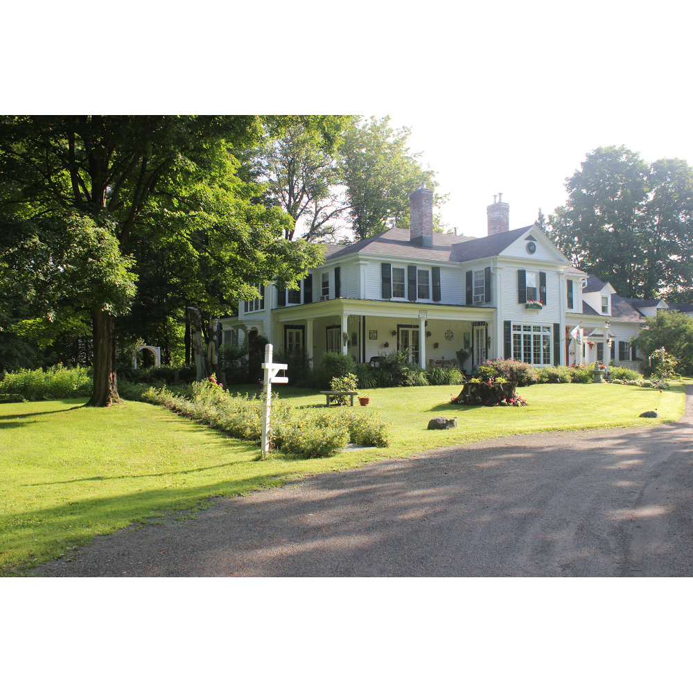 Domaine Les Boisés Lee Farm (B&B)(Circa1810) | 20 Boulevard Notre-Dame O, Stanstead, QC J0B 3E2, Canada | Phone: (819) 876-5115