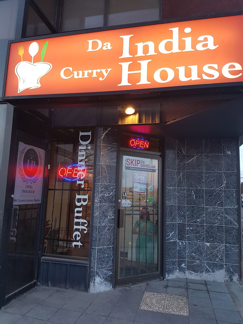 Da India Curry House | 806 Victoria Ave, Regina, SK S4N 0R6, Canada | Phone: (306) 522-1331
