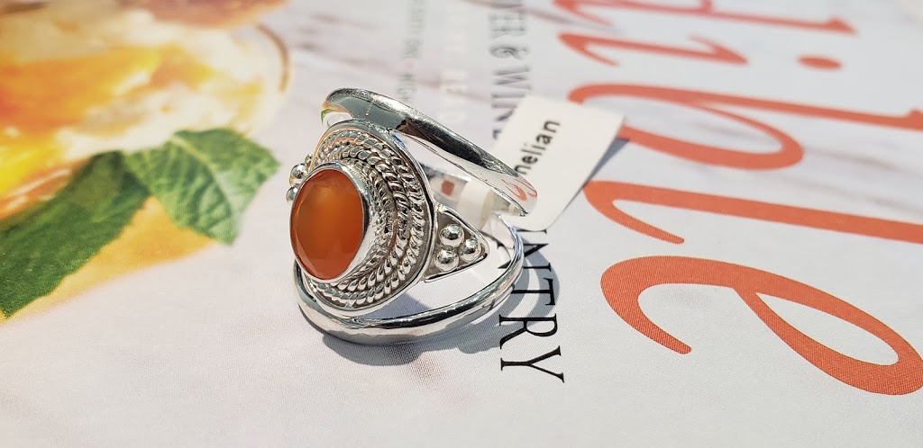 Shalz Designs- Online Gemstones and Jewelry Store in Vancouver | 9853 156a St, Surrey, BC V4N 2W6, Canada | Phone: (778) 681-4421