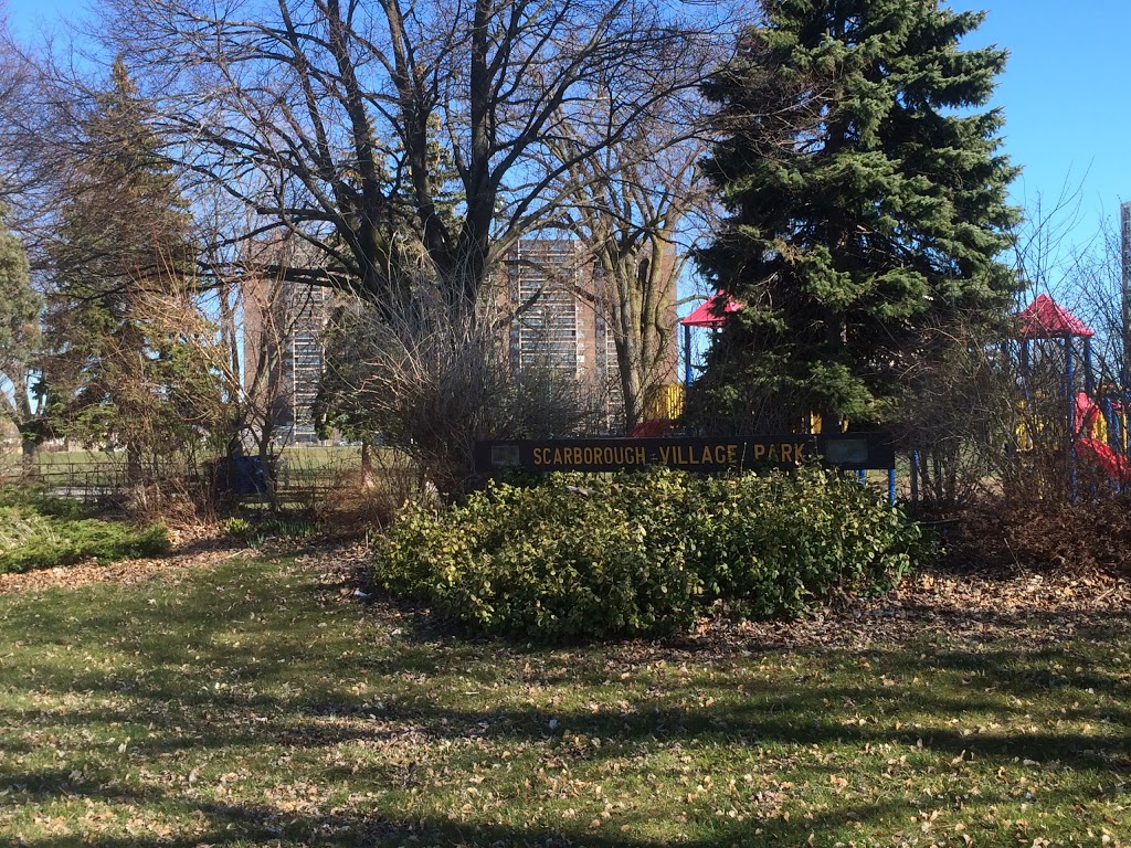 Scarborough Village Park | 23 Gatesview Ave, Scarborough, ON M1J 3G5, Canada | Phone: (416) 338-4386