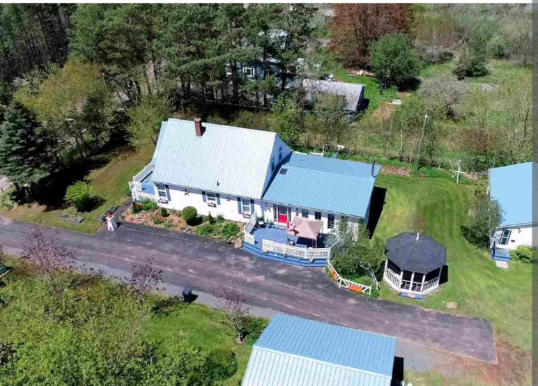Come From Away Bed & Breakfast and Cottages | 9509 Main St S, Murray River, PE C0A 1W0, Canada | Phone: (902) 962-3437