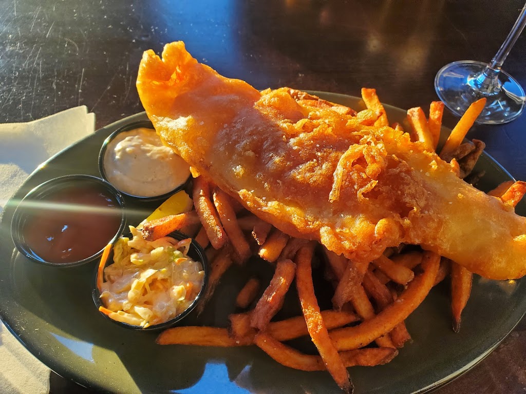 Whits Public House | 18 Cabot Ln, Inverness, NS B0E 1N0, Canada | Phone: (902) 258-3933