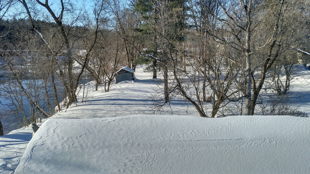 Riverside Bed & Breakfast | 2830 Rue College, Sherbrooke, QC J1M 1T7, Canada | Phone: (819) 823-1296