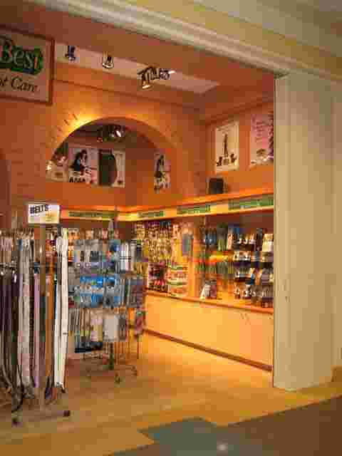 Moneysworth & Best Quality Shoe Repair | BILLINGS BRIDGE PLAZA, 2269 Riverside Dr. Unit K4, Ottawa, ON K1H 7X6, Canada | Phone: (613) 739-1850