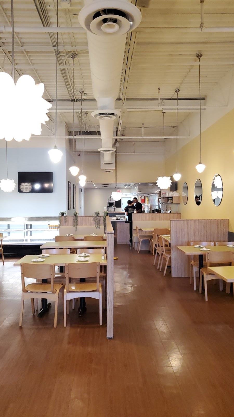 Royal Cumin Indian & Hakka Bistro | 184 Hamilton Regional Rd 8, Stoney Creek, ON L8G 1C3, Canada | Phone: (905) 664-3400