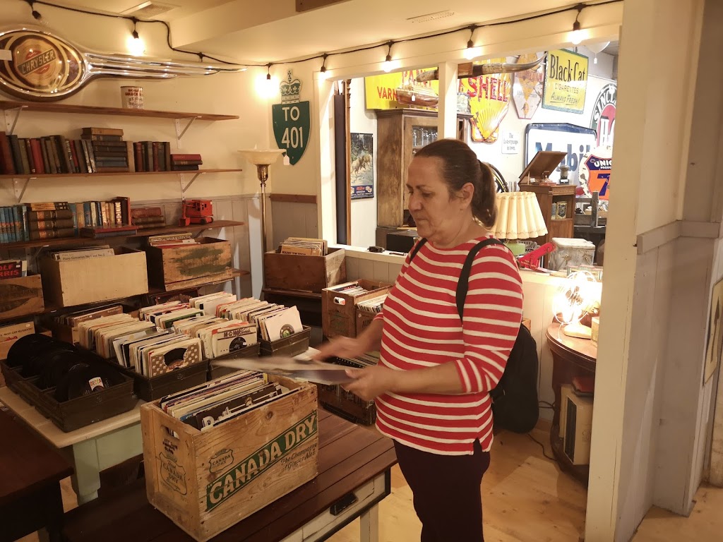 Country Lane Antiques | 9179 Glover Rd, Langley Twp, BC V1M, Canada | Phone: (604) 513-1932