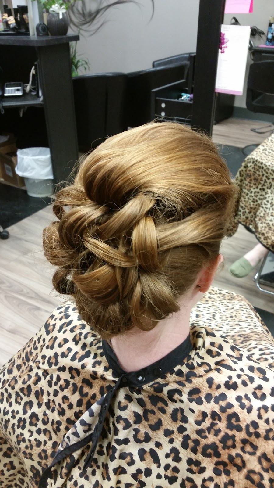 Studio 41 Salon & Spa | 4303 50 St, Innisfail, AB T4G 1S6, Canada | Phone: (403) 227-3510