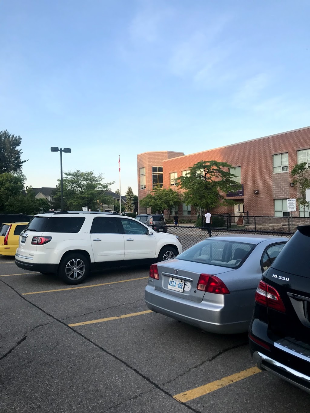 St. Luke Catholic Elementary School | 1280 Cobalt St, Mississauga, ON L5H 4L8, Canada | Phone: (905) 274-2760