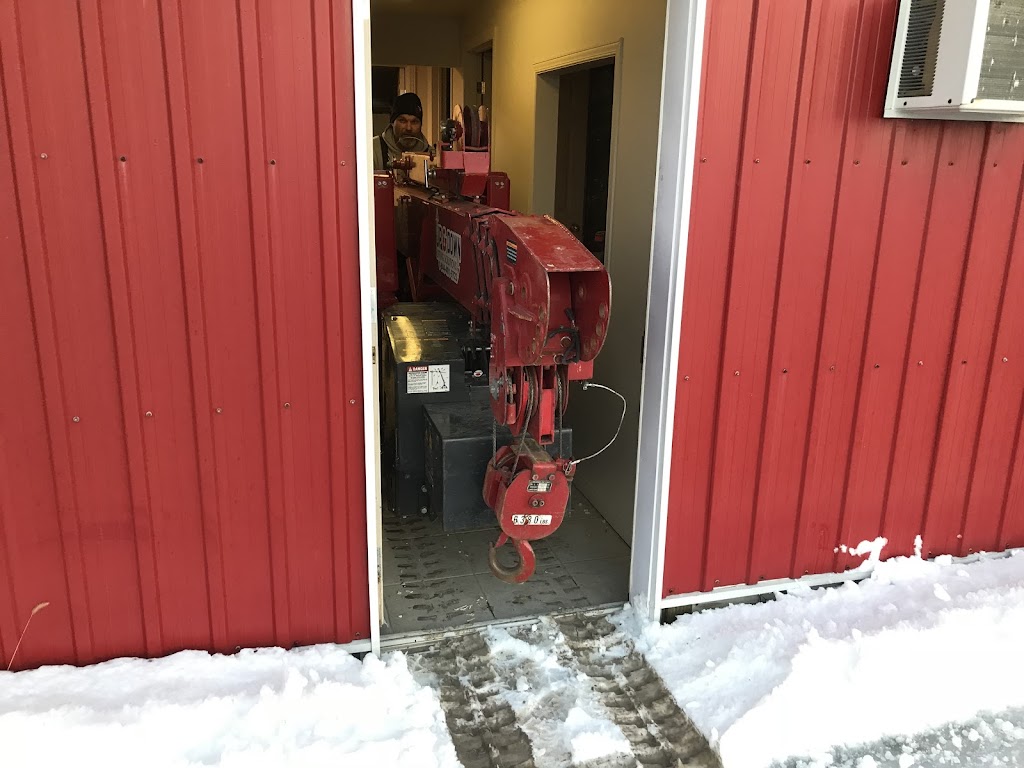 Jebco Cranes | 426 Oil Springs Line, Courtright, ON N0N 1H0, Canada | Phone: (519) 383-3448