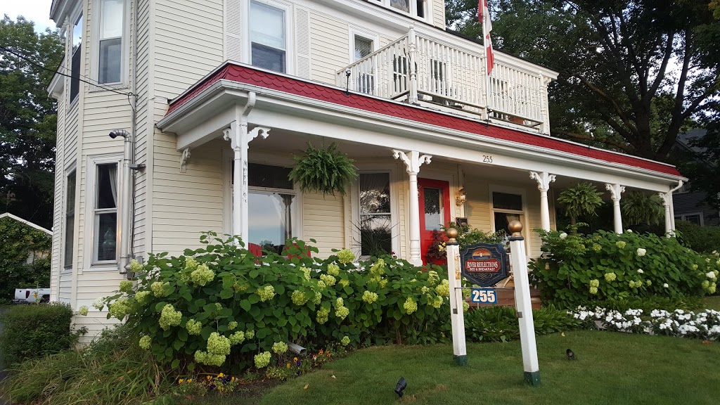 River Reflection Bed & Breakfast | 255 King St, Bridgewater, NS B4V 1A7, Canada | Phone: (902) 527-2682