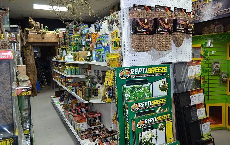 Phils Pets | 77 Durham St W, Lindsay, ON K9V 2P8, Canada | Phone: (705) 878-5792