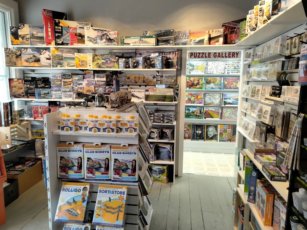 Puzzles & Pastimes Hobby Shop | 18 Coldwater Rd, Coldwater, ON L0K 1E0, Canada | Phone: (705) 717-3462
