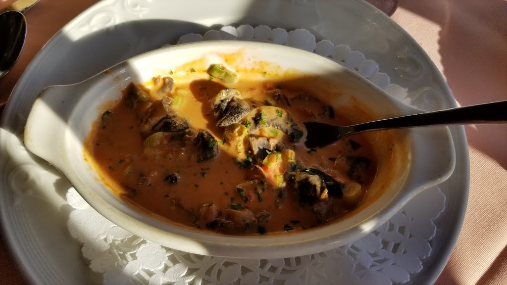 Restaurant Esmeralda Sur-Lac | 1223 Chemin du Chantecler, Sainte-Adèle, QC J8B 2Y3, Canada | Phone: (450) 229-5151