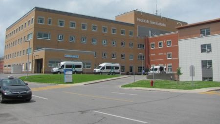 Parking P3 Hospital St-Eustache | hospital | 520 Boulevard Arthur-Sauvé, Saint-Eustache, QC J7R 5B1, Canada | 4504736811 OR +1 450-473-6811