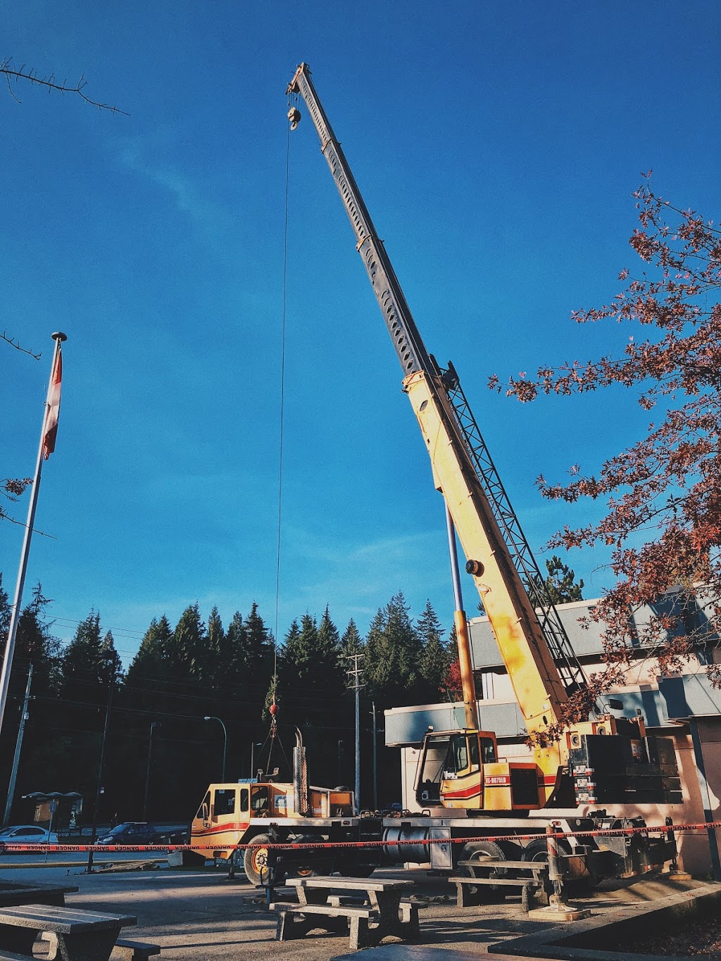 ACL Crane Service LTD | point of interest | 933 Coutts Way, Abbotsford, BC V2S 7M2, Canada | 6048538115 OR +1 604-853-8115