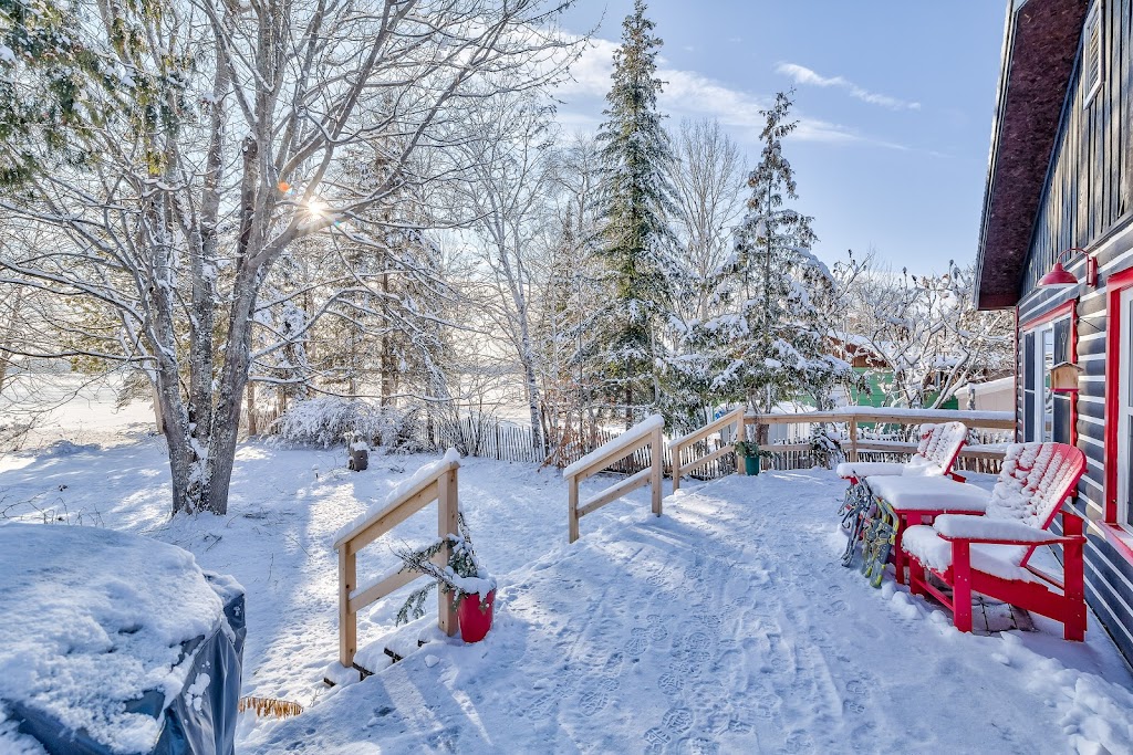 Greystone on Golden Lake | 144 McNee Dr, Golden Lake, ON K0J 1X0, Canada | Phone: (613) 625-2999