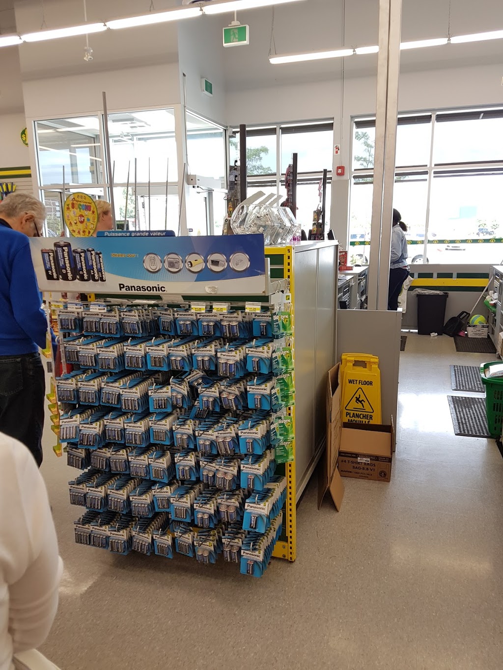 Dollarama | 1670 Heron Rd, Ottawa, ON K1V 0C2, Canada | Phone: (613) 521-7369