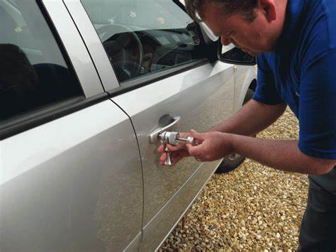 Car Key Replacement Brantford | 300 King George Rd, Brantford, ON N3R 5M1, Canada | Phone: (519) 304-0983