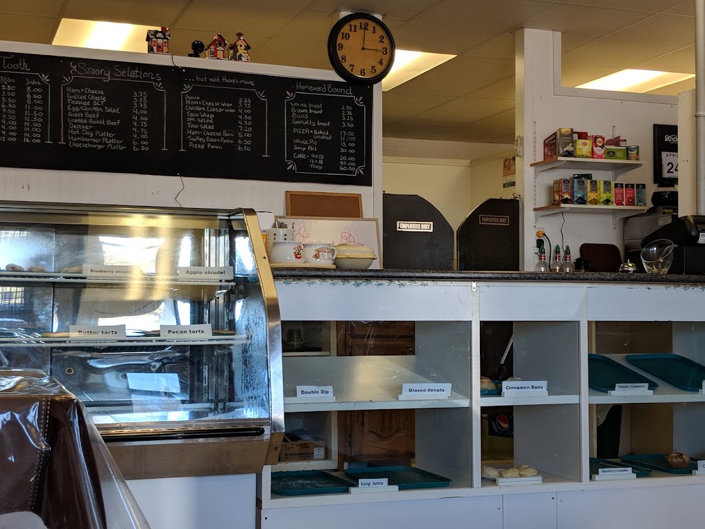 Home-Style Bakery & Cafe | 30 2 Ave, Austin, MB R0H 0C0, Canada | Phone: (204) 637-2000