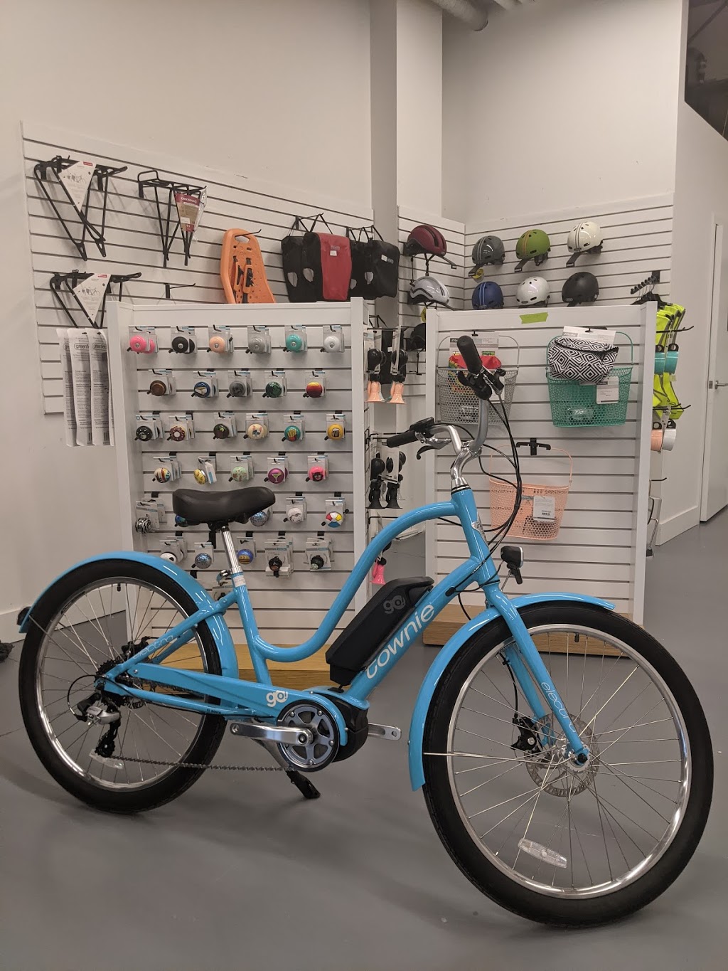 Obsession: E-Bikes | 382 Esplanade E, North Vancouver, BC V7L 1A4, Canada | Phone: (604) 973-1837