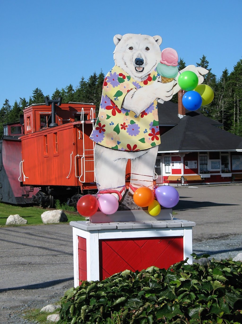 Polar Bear Express Ice Cream | 7895 Nova Scotia Trunk 7, Musquodoboit Harbour, NS B0J 2L0, Canada | Phone: (902) 889-3371