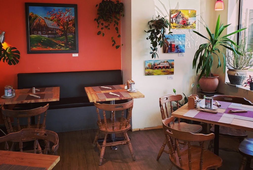Virgule Apéritif Café | 103-5400 Rue du Président-Kennedy, Sherbrooke, QC J1N 2P7, Canada | Phone: (819) 864-1717