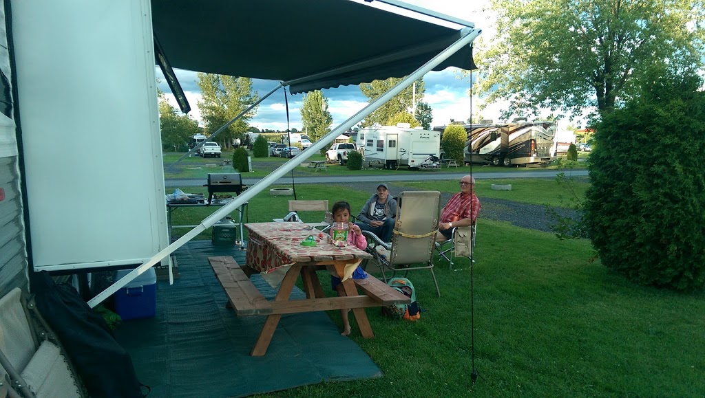 Camping Alouette | Camping VR et chalets Parkbridge | 3449 De LIndustrie, Saint-Mathieu-de-Beloeil, QC J3G 4S5, Canada | Phone: (450) 464-1661