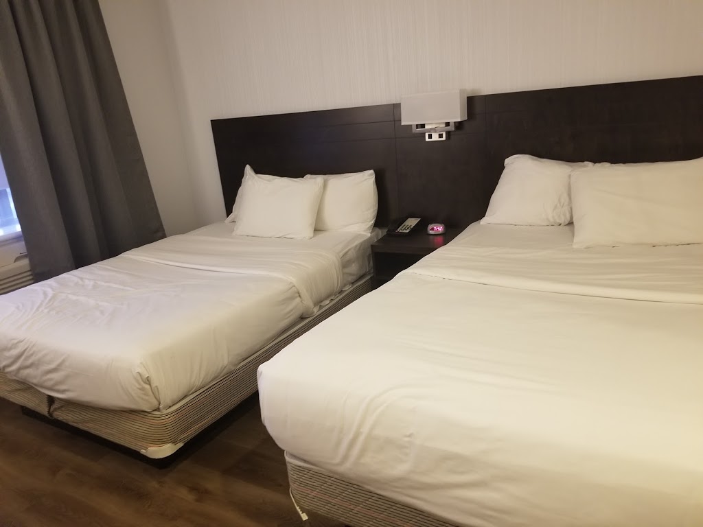 Hotel Newstar | 5250 Rue Jarry E, Saint-Léonard, QC H1R 3A9, Canada | Phone: (514) 322-8640