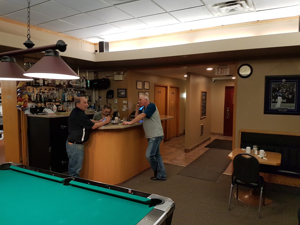 Theo Bills Restaurant and Lounge | 530 Victoria Ave E, Regina, SK S4N 0N7, Canada | Phone: (306) 775-2455