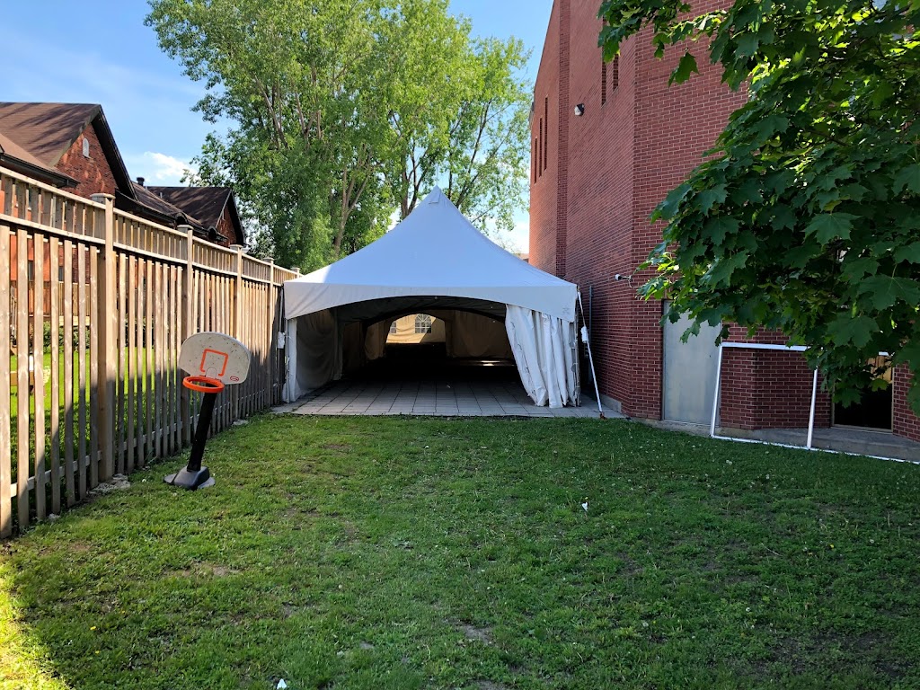 Chapiteaux Guy Sédillot | Rang des Sloan, Saint-Édouard, QC J0L 1Y0, Canada | Phone: (514) 971-4417