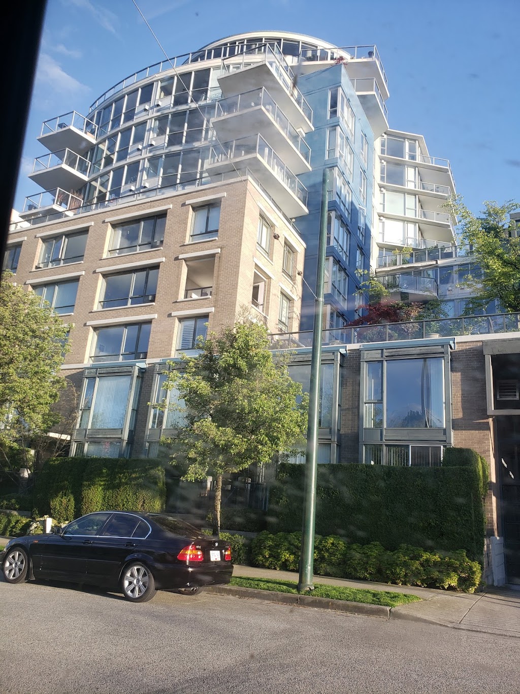 Granville Loop Park | 1435 W 5th Ave, Vancouver, BC V6Z 1N3, Canada | Phone: (604) 873-7000