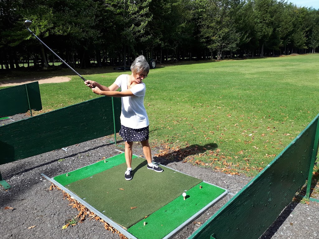 Club De Golf Des Arpents Verts | 5000 Chem. des Grands-Coteaux, Saint-Mathieu-de-Beloeil, QC J3G 2C9, Canada | Phone: (450) 464-3322