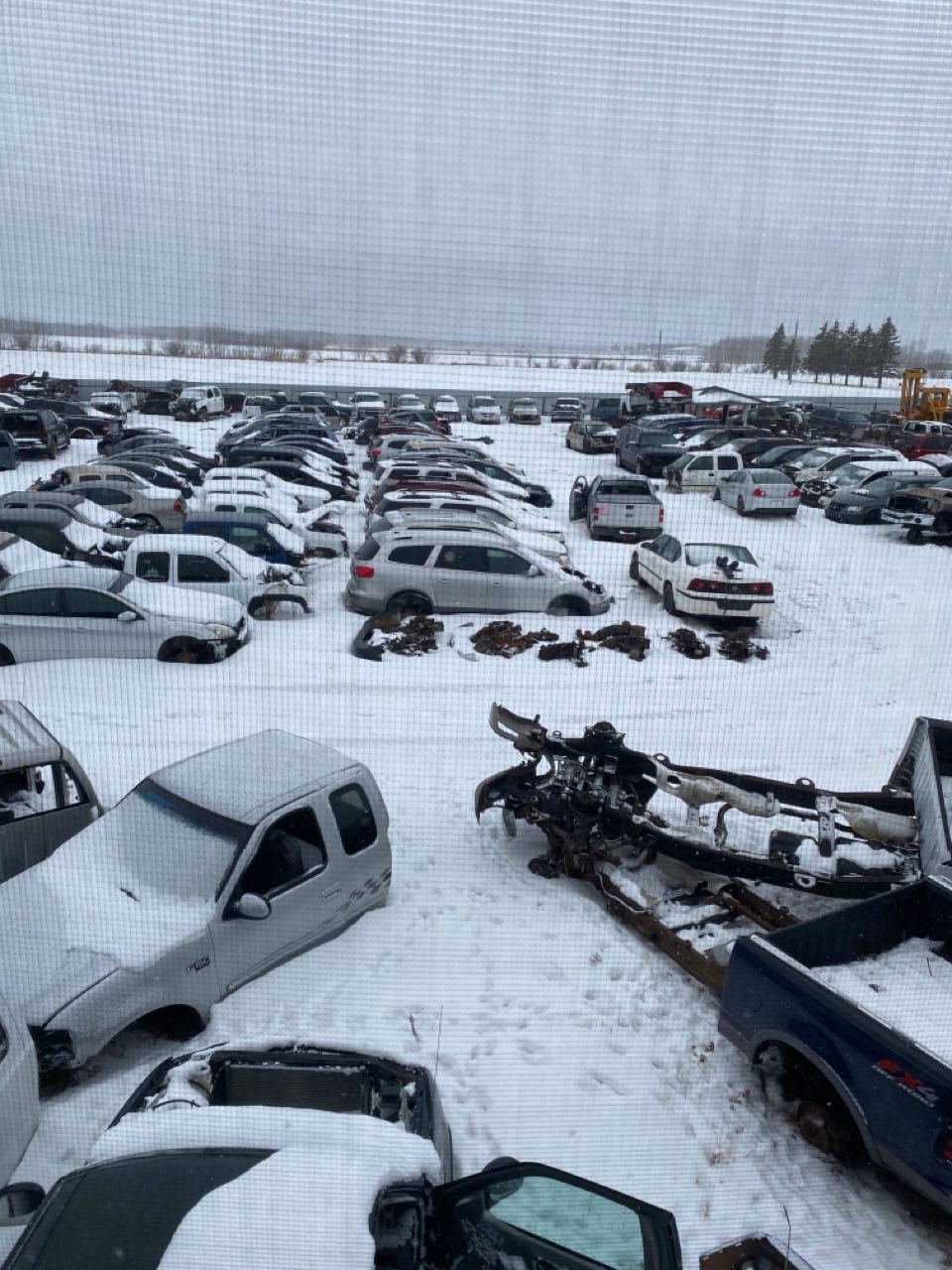 AHP Auto Wrecker | 25139 Rd 35E, Sarto, MB R0A 1X0, Canada | Phone: (204) 381-8468
