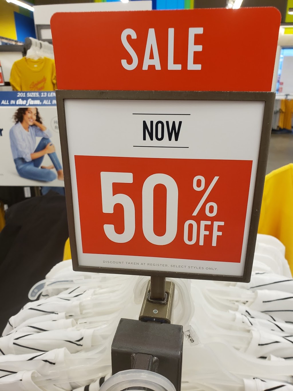 Old Navy | 1978 99 St NW, Edmonton, AB T6N 1K9, Canada | Phone: (780) 462-1514