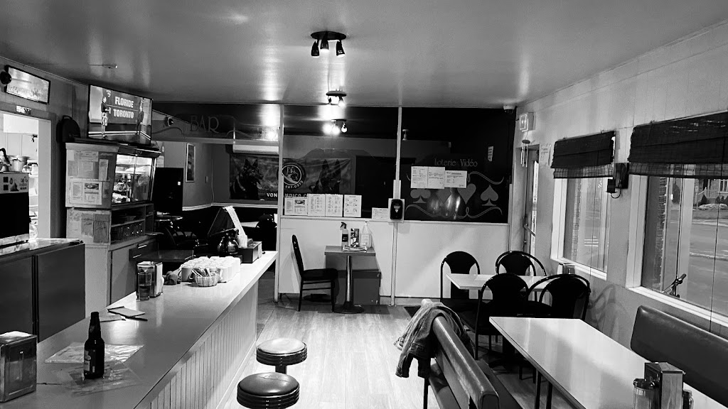 Ti-Marc | 6975 Bd Laframboise, Saint-Hyacinthe, QC J2R 1C1, Canada | Phone: (450) 796-9213