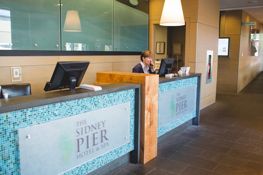Sidney Pier Hotel & Spa | 9805 Seaport Pl, Sidney, BC V8L 4X3, Canada | Phone: (250) 655-9445