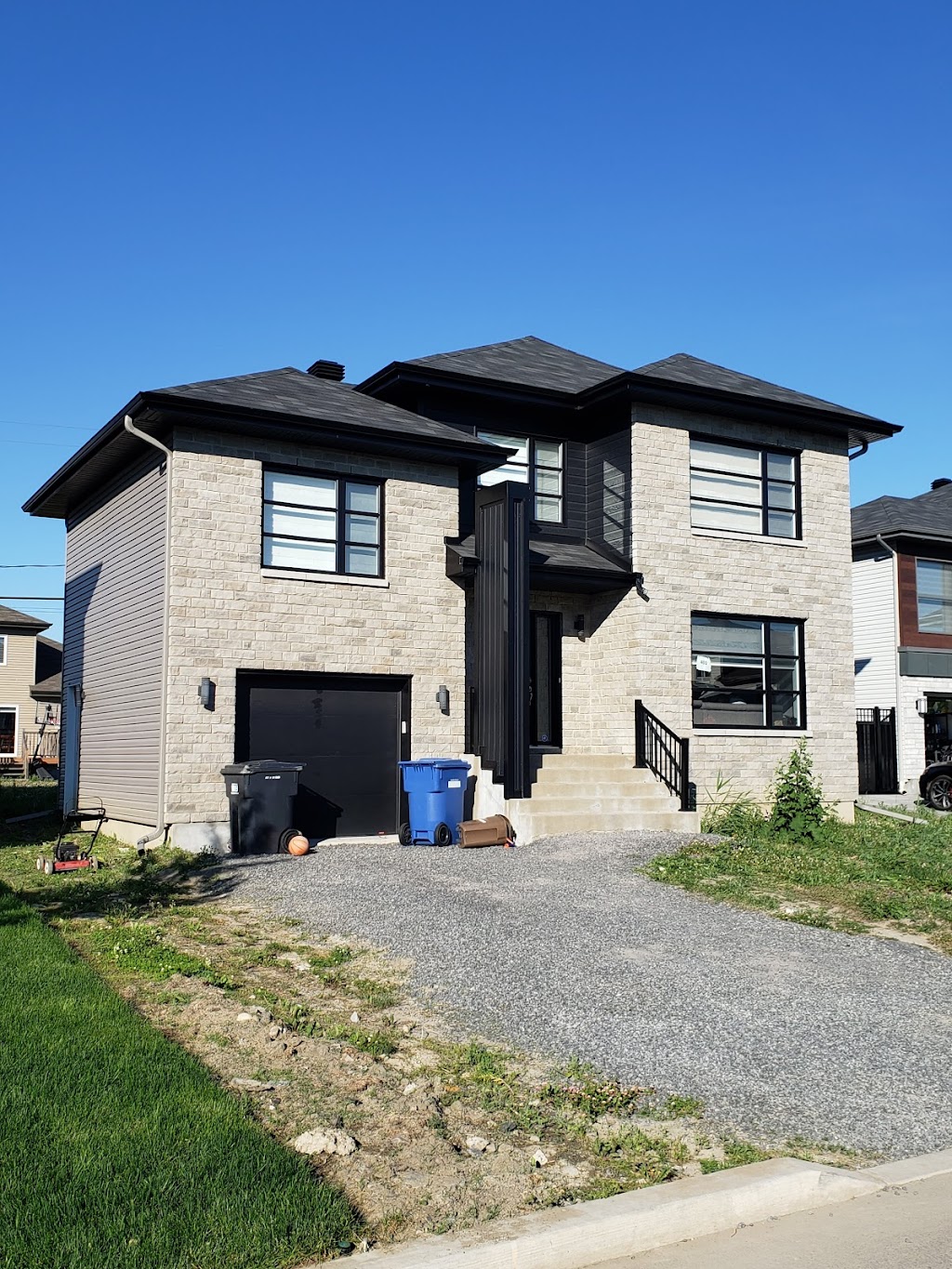 Gouttieres Proform Eavestroughing | 1697 Rue du Bordelais, Saint-Lazare, QC J7T 2C1, Canada | Phone: (438) 888-8130