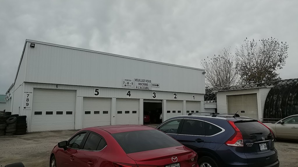 Tire Warehouse Trois-Rivières | 2775 Rue Charbonneau, Trois-Rivières, QC G9A 5C9, Canada | Phone: (819) 377-7272