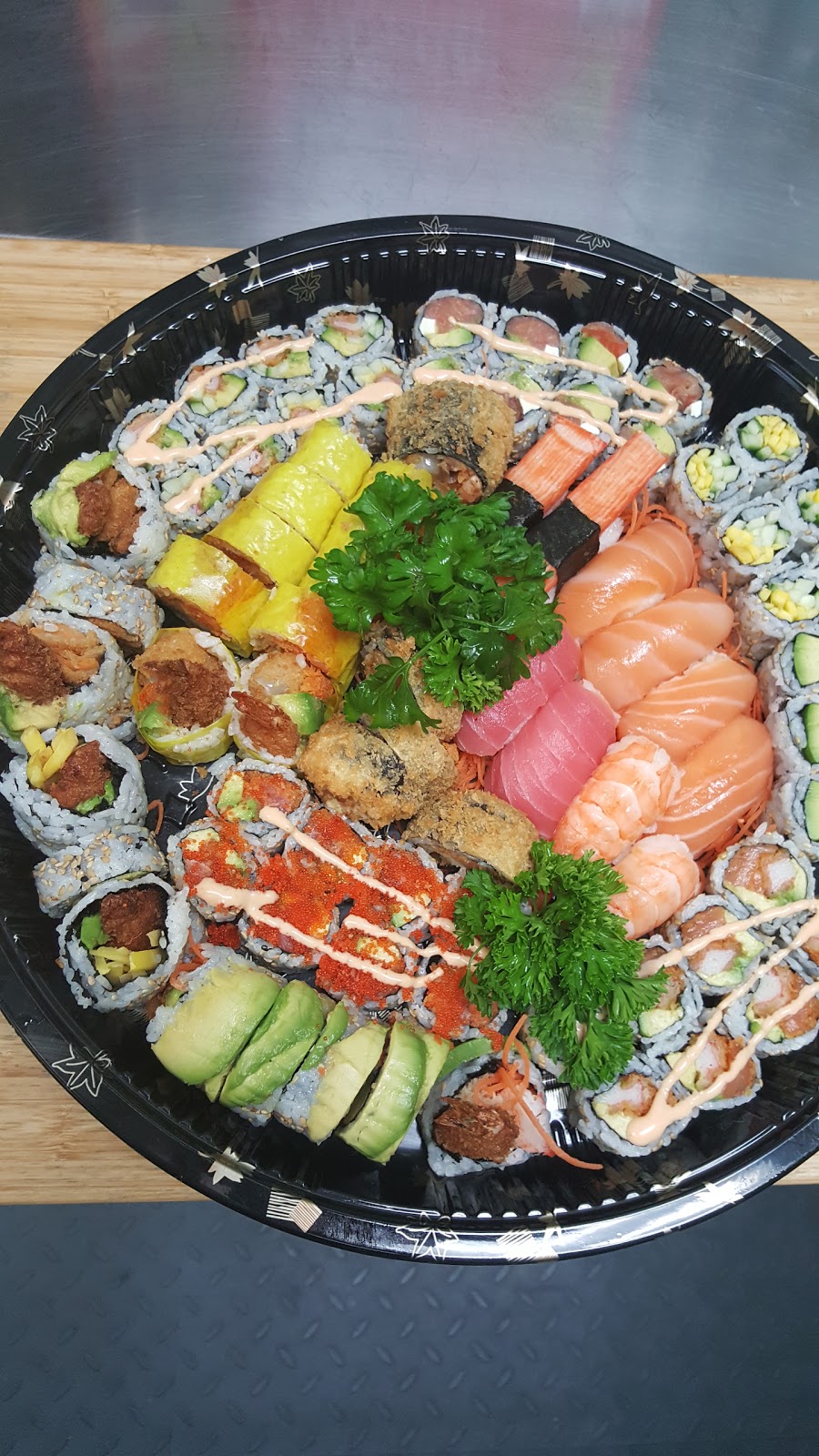 Linhai Sushi Family Restaurant | 1401 River Rd E, Kitchener, ON N2A 3X9, Canada | Phone: (519) 578-7782