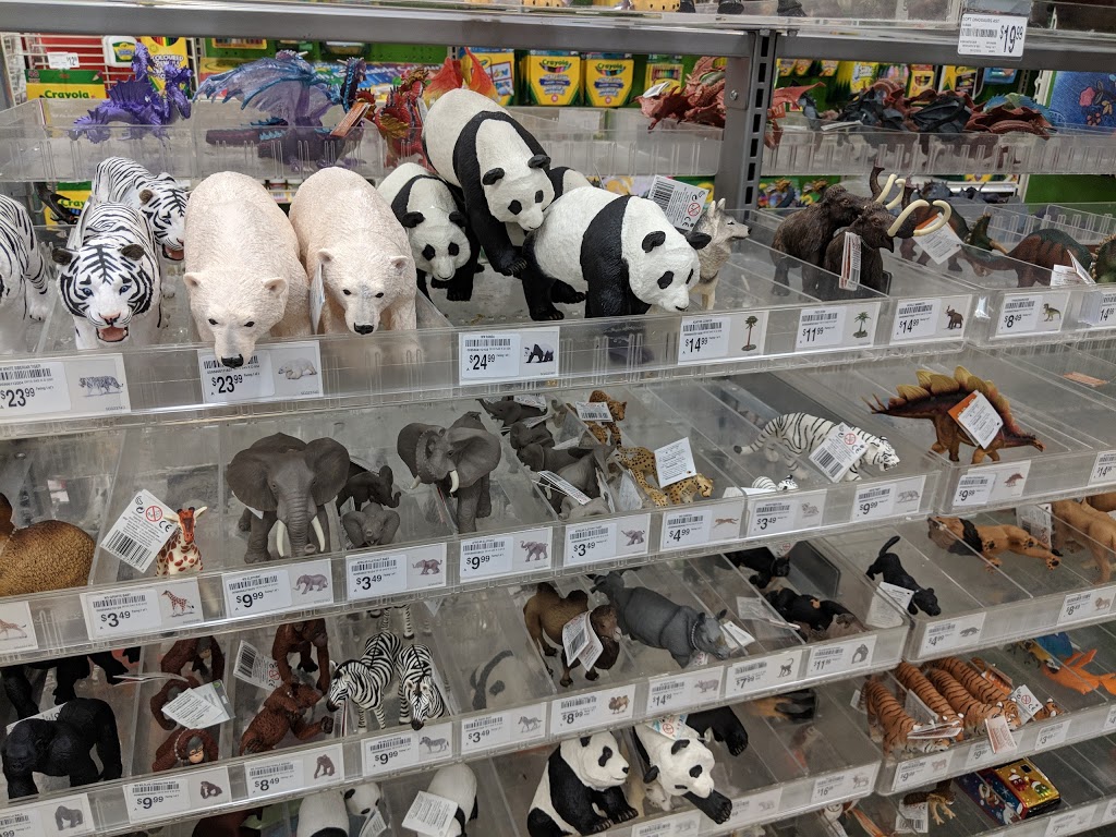 Michaels | 4339 Walker Rd, Windsor, ON N8W 3T6, Canada | Phone: (519) 972-5488