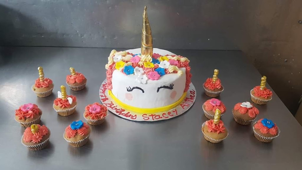 J&R pastries and bakrey | 707 Hamilton Rd, London, ON N5Z 1T5, Canada | Phone: (519) 457-7119