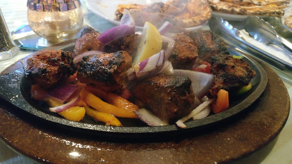 Maple Leaf Indian Cuisine | 11956 207 St, Maple Ridge, BC V2X 1X6, Canada | Phone: (604) 380-0222