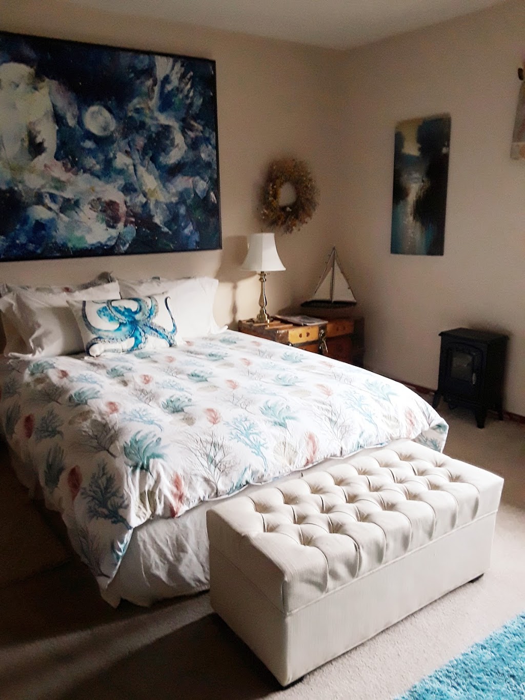 Charter Boat Bed and Breakfast | 2642, 2715 King St, Bellingham, WA 98225, USA | Phone: (206) 354-5634