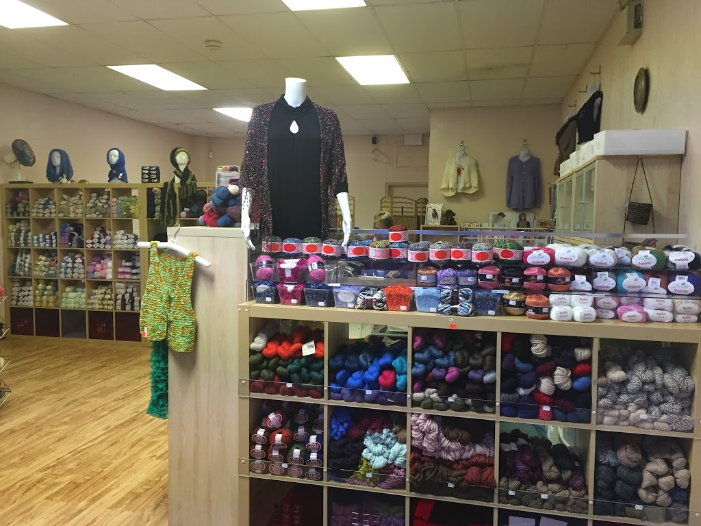 TRICOT Darquise | 825 Boulevard Maloney E, Gatineau, QC J8P 1G5, Canada | Phone: (819) 893-9393