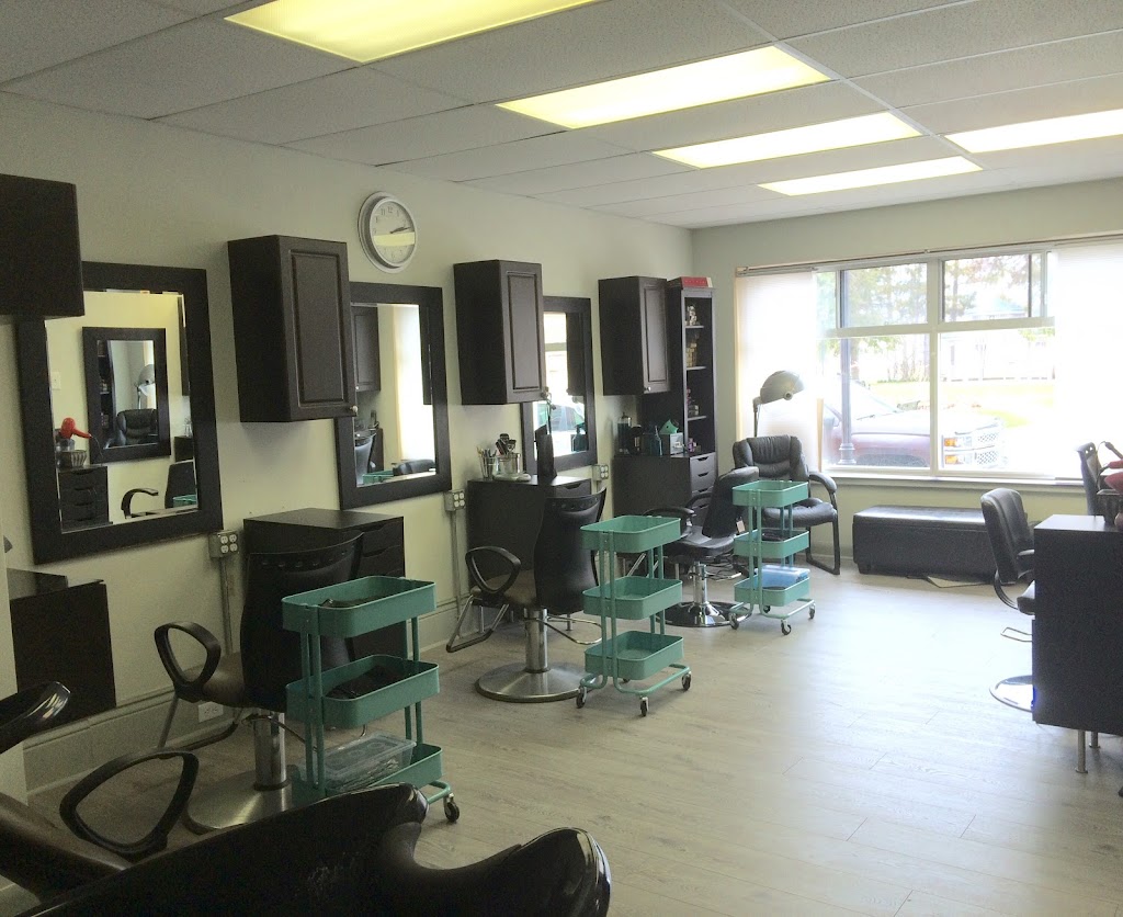 Hair by Christine | 37 King Ave W, Newcastle, ON L1B 1H2, Canada | Phone: (905) 429-0567
