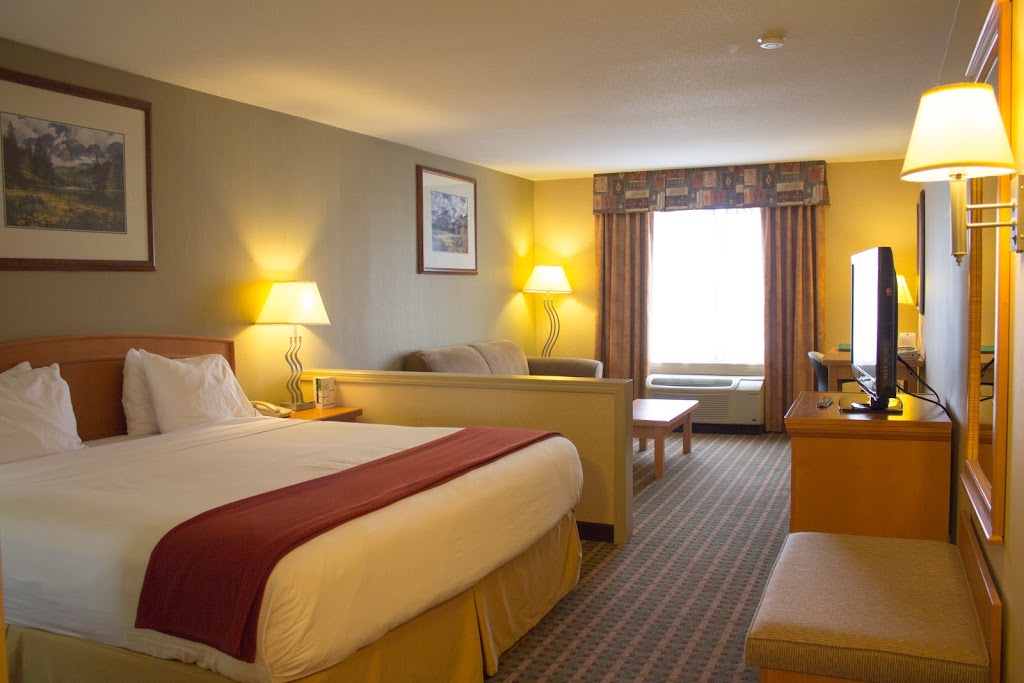 Holiday Inn Express Hotel & Suites | 4716 34th St, Vernon, BC V1T 5Y9, Canada | Phone: (250) 550-7777